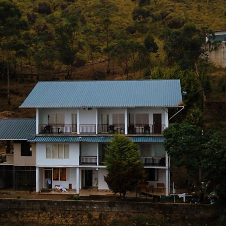 Rock And Mist Munnar Bed & Breakfast Devikolam Eksteriør bilde